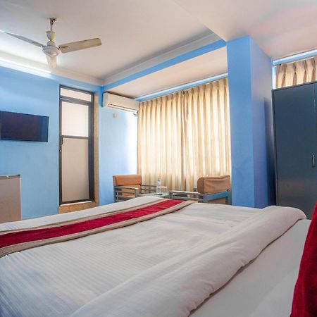 Oyo 808 Hotel Om Ganapati Pvt Ltd Kathmandu Exterior foto